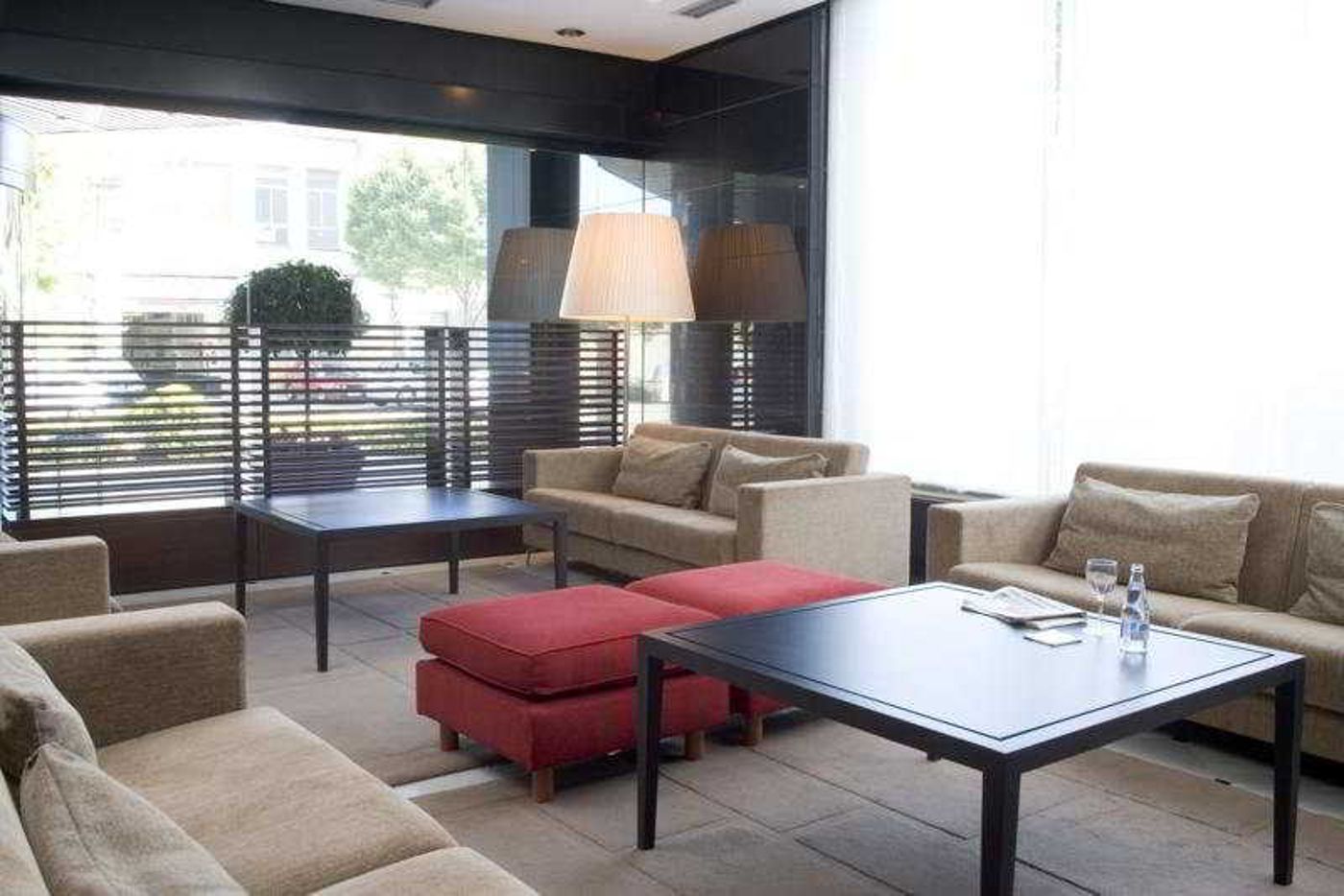 URH-Ciutat-de-Mataro-Lobby-54