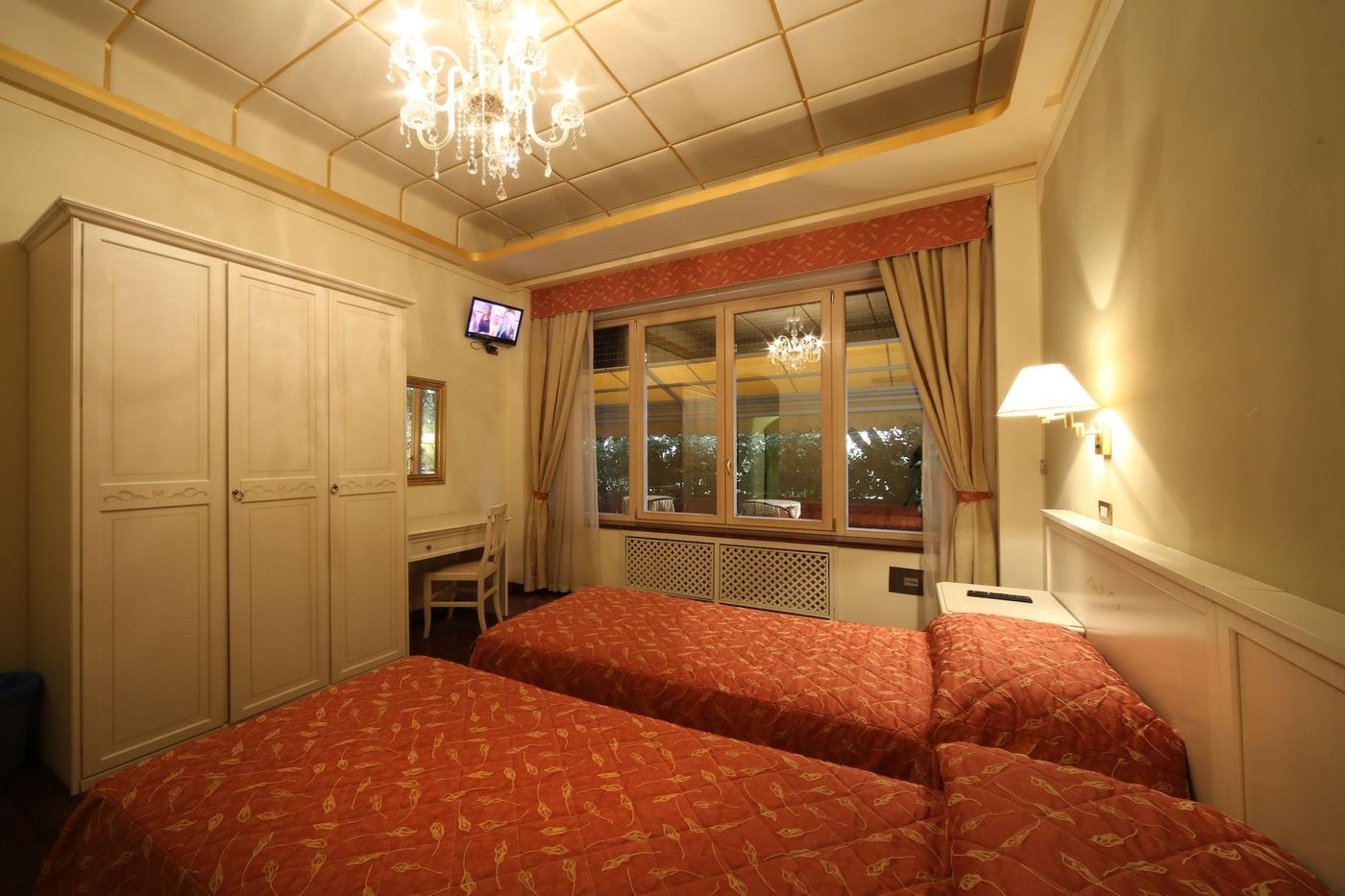 Bed and Breakfast La Terrazza-Italy-BRESCIA -Room-1