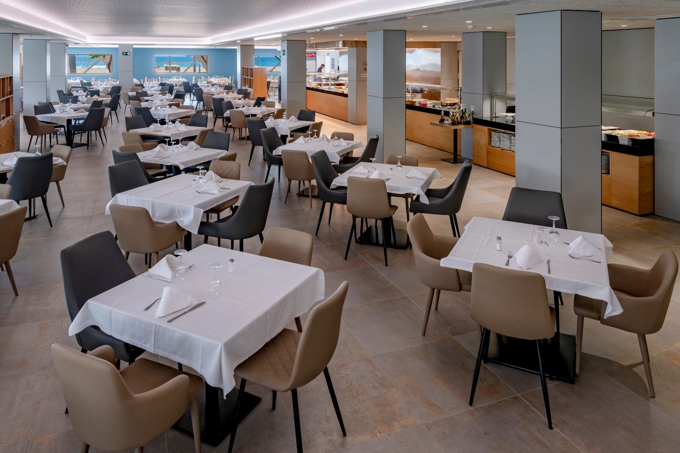 4R-Gran-Europe-Restaurant-26
