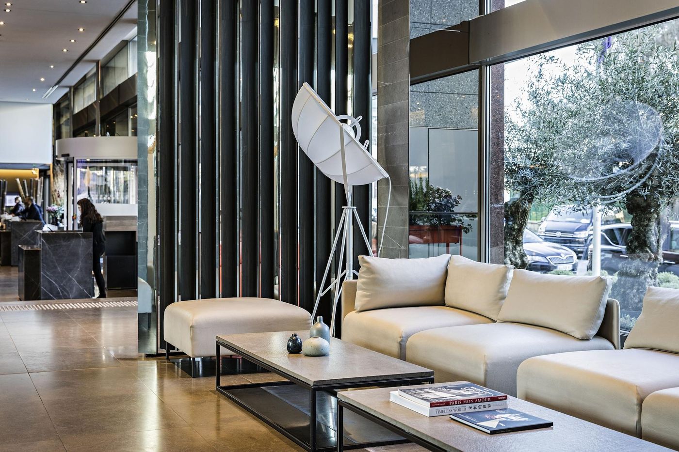 Pullman-Paris-Tour-Eiffel-Lobby-16