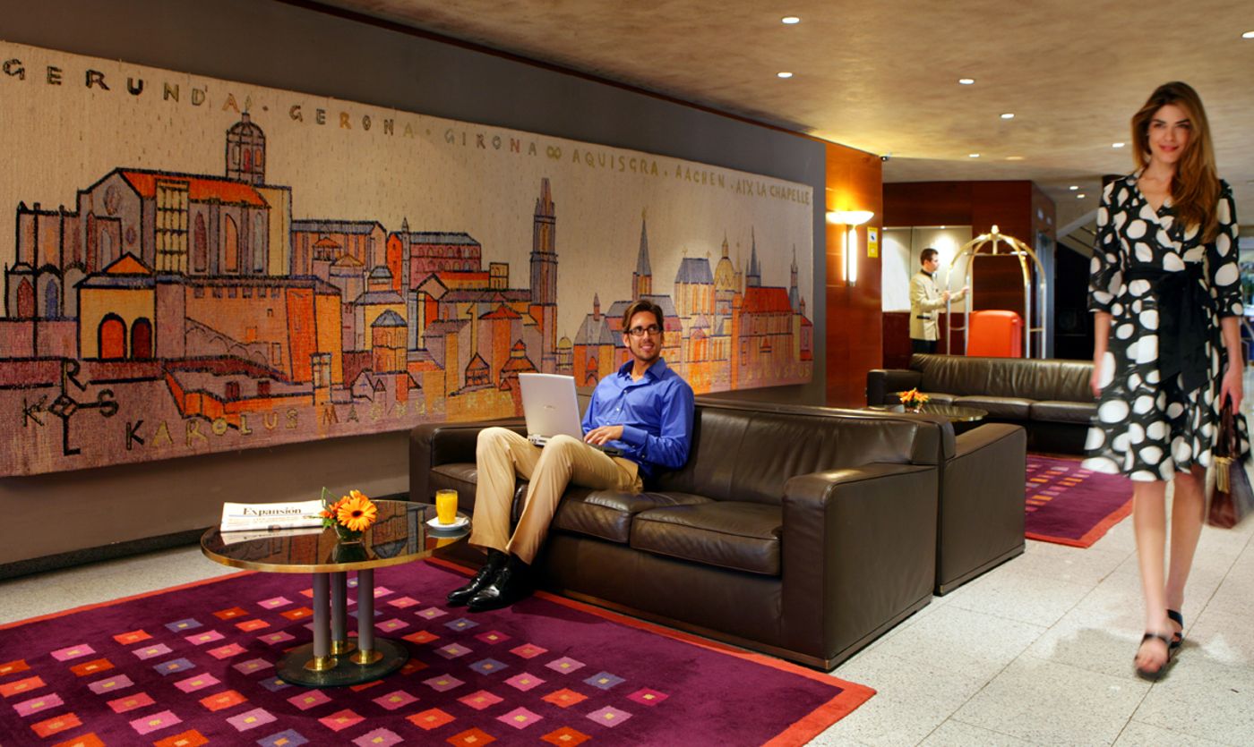 Carlemany-Spain-GIRONA-Lobby-6