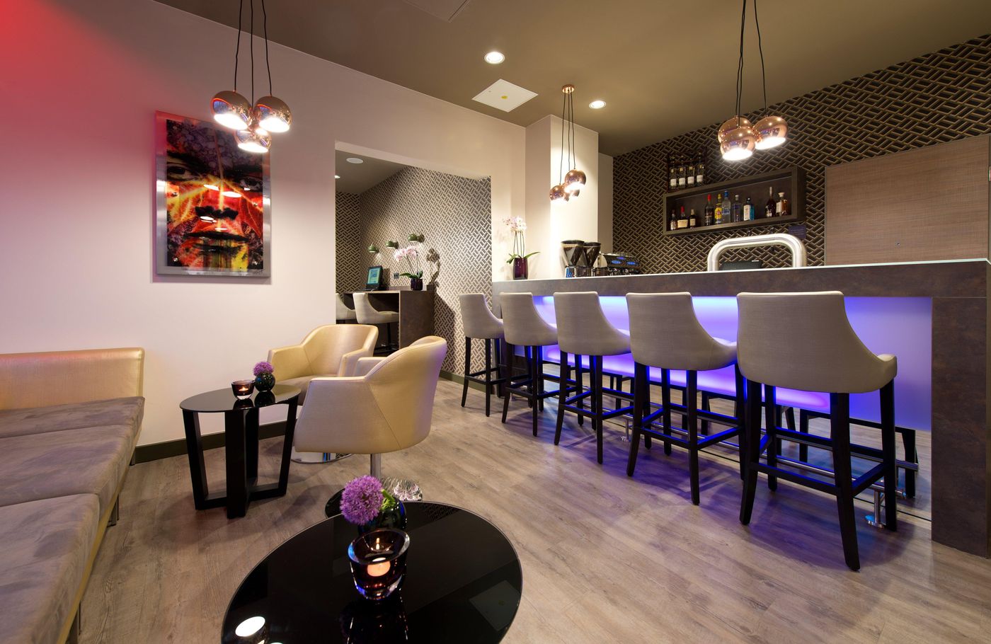 Leonardo-Hotel-Munich-City-Olympiapark-Bar-14