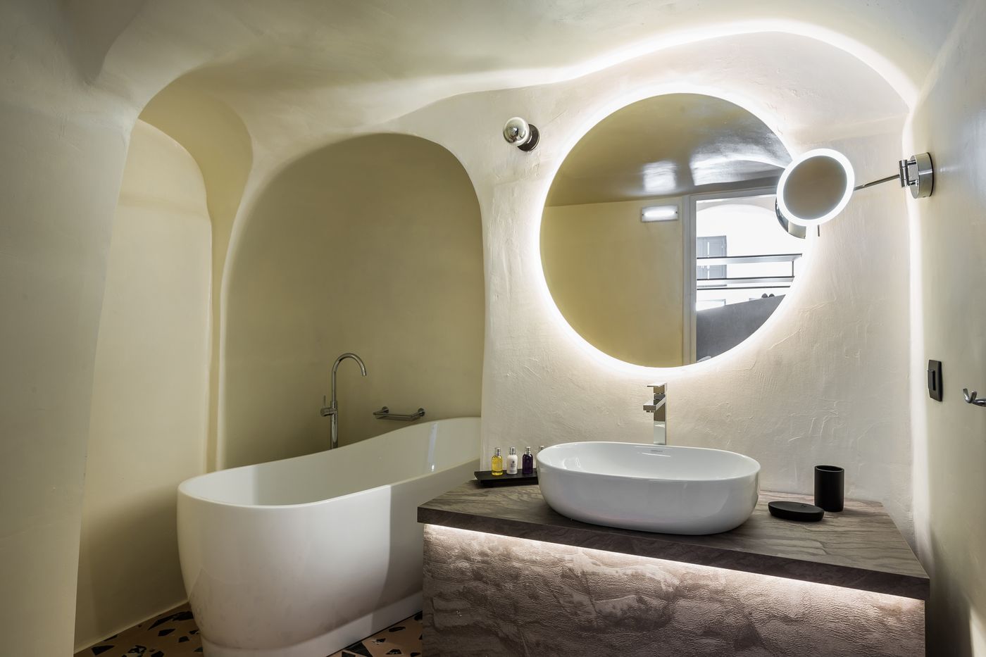 Sunrocks-Santorini---Adults-Only-Room-28
