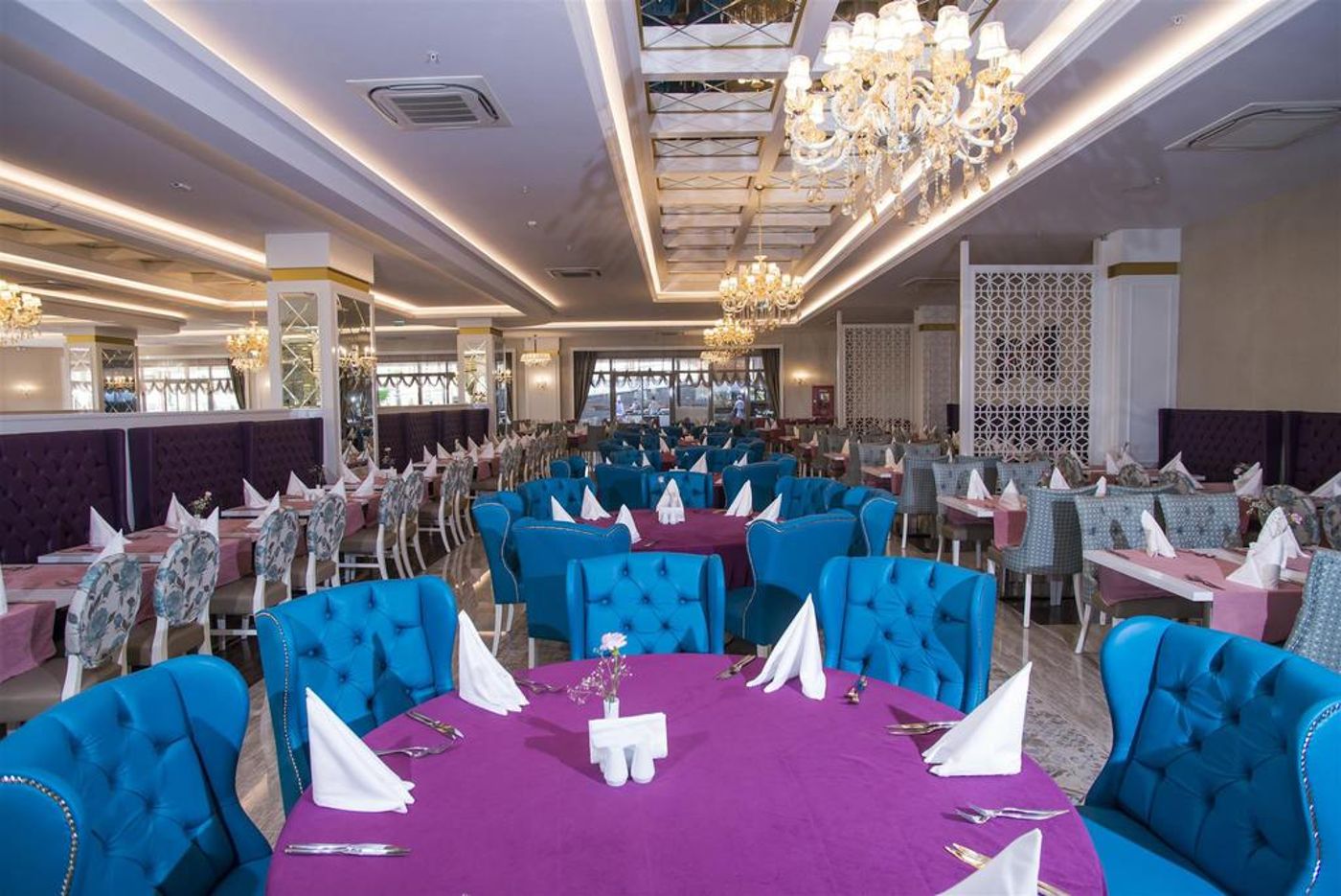 Dream World Aqua Hotel