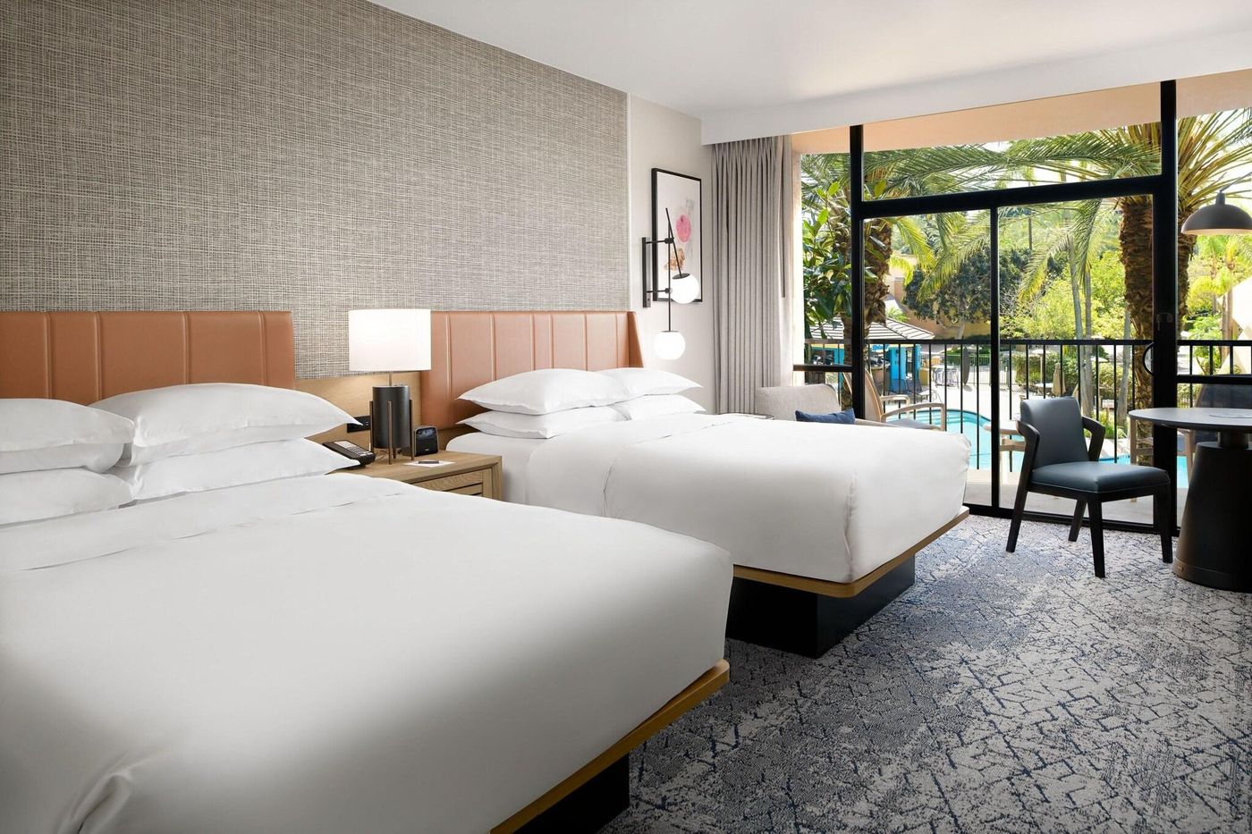 Sheraton-Park-Hotel-at-the-Anaheim-Resort-Pool-9