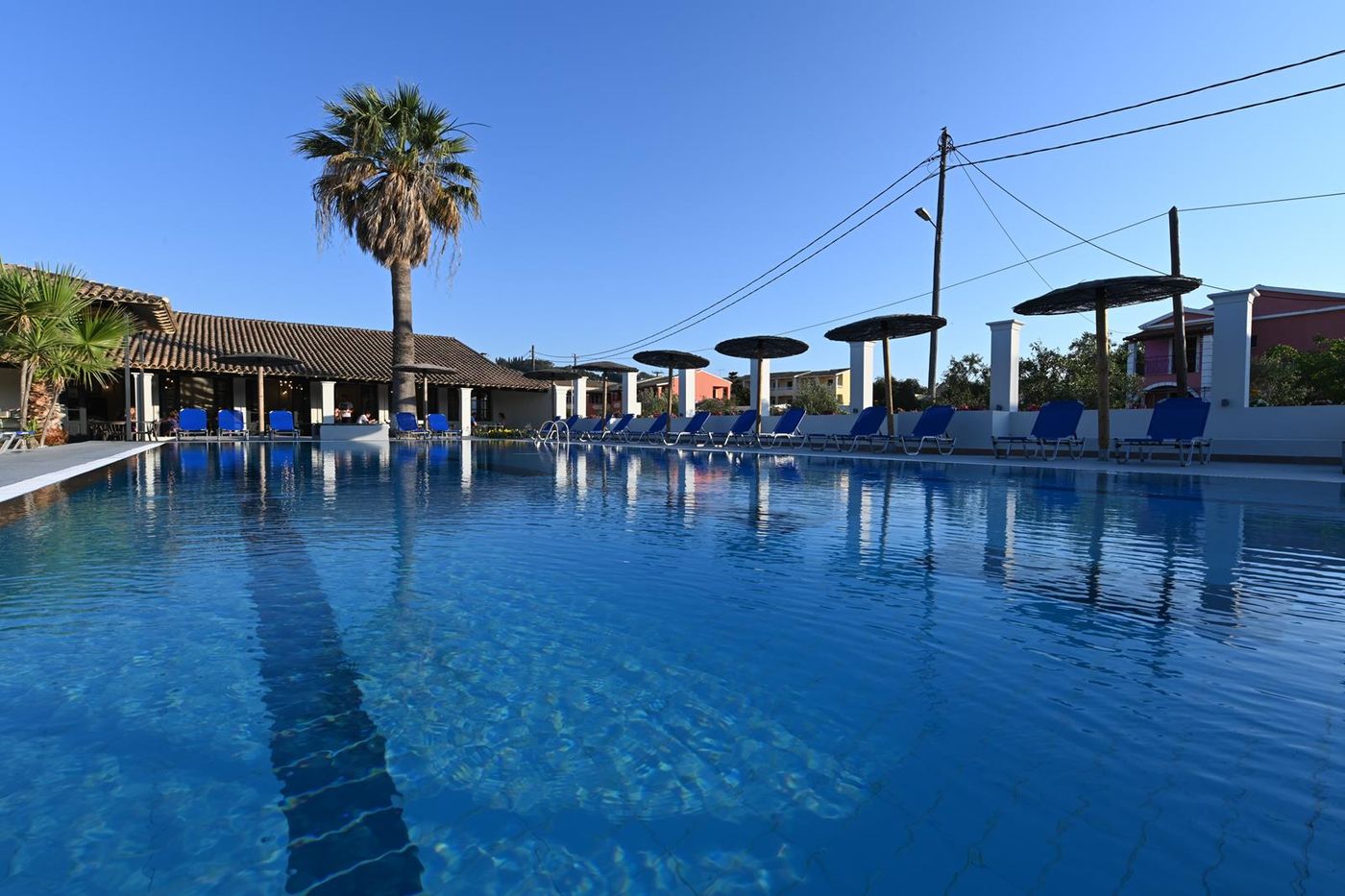 Sungate-Hotel-Pool-7