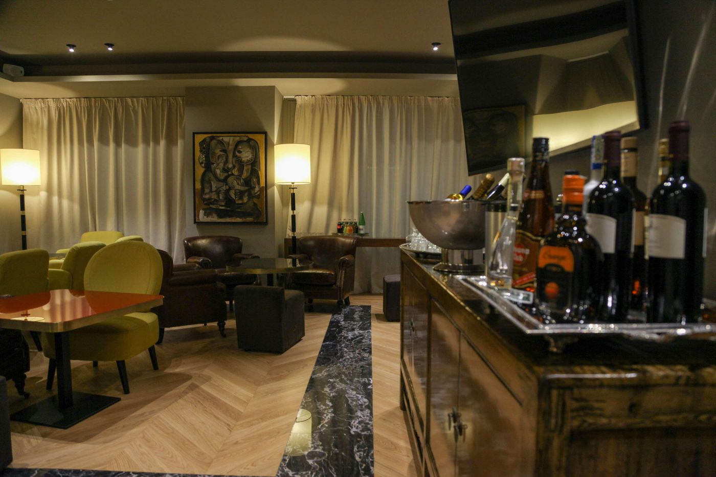 TRIVIHO-Italy-ROME-Lobby-5