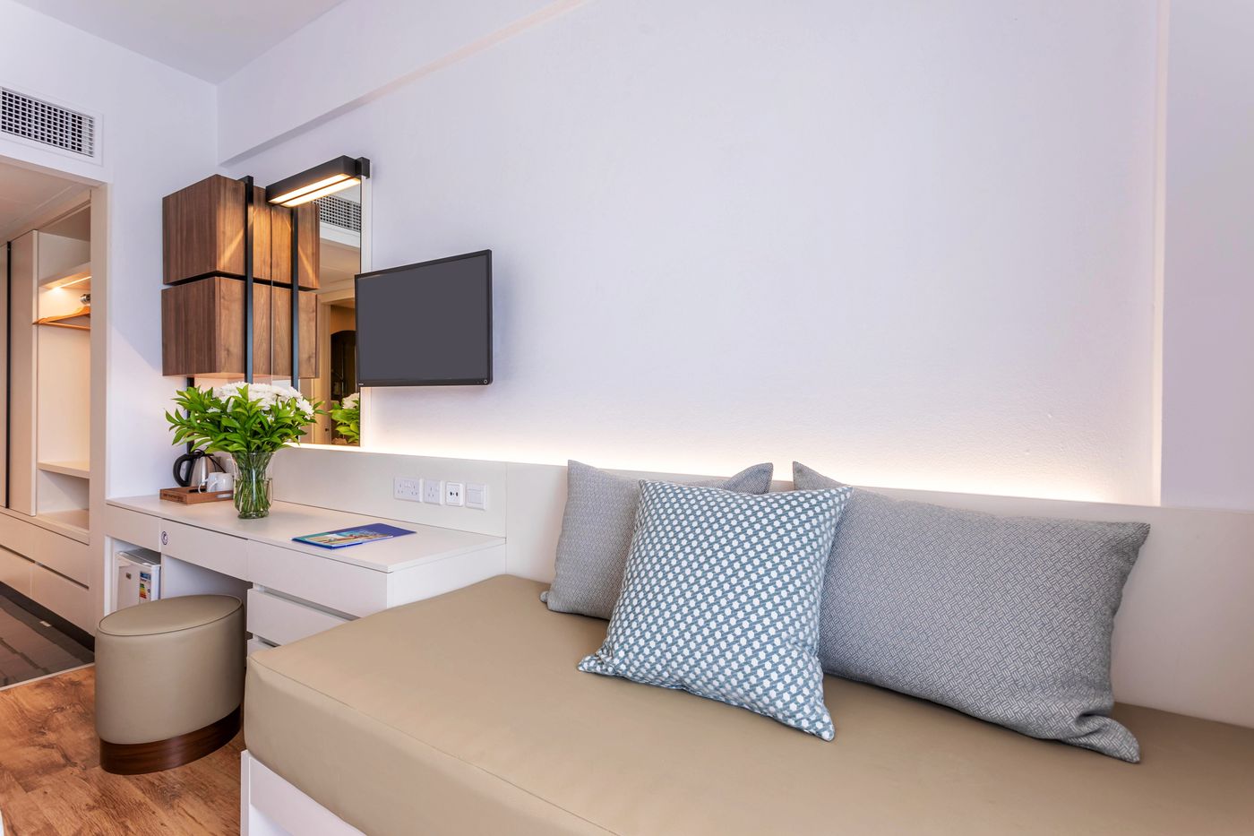 Louis-Phaethon-Beach-Room-56