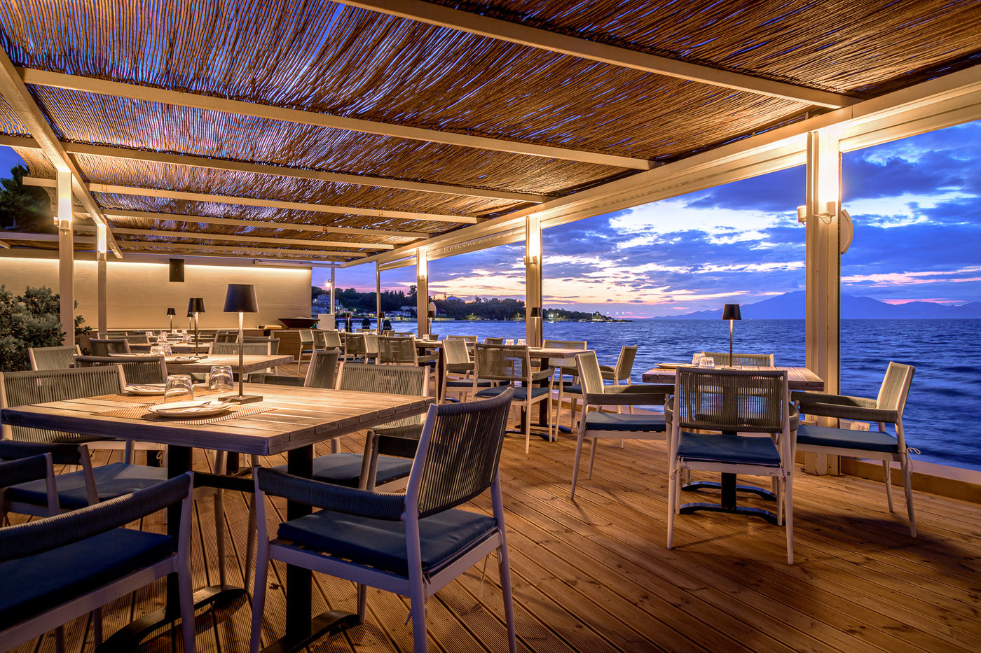 Iakinthos-Tsilivi-Beach-Restaurant-15