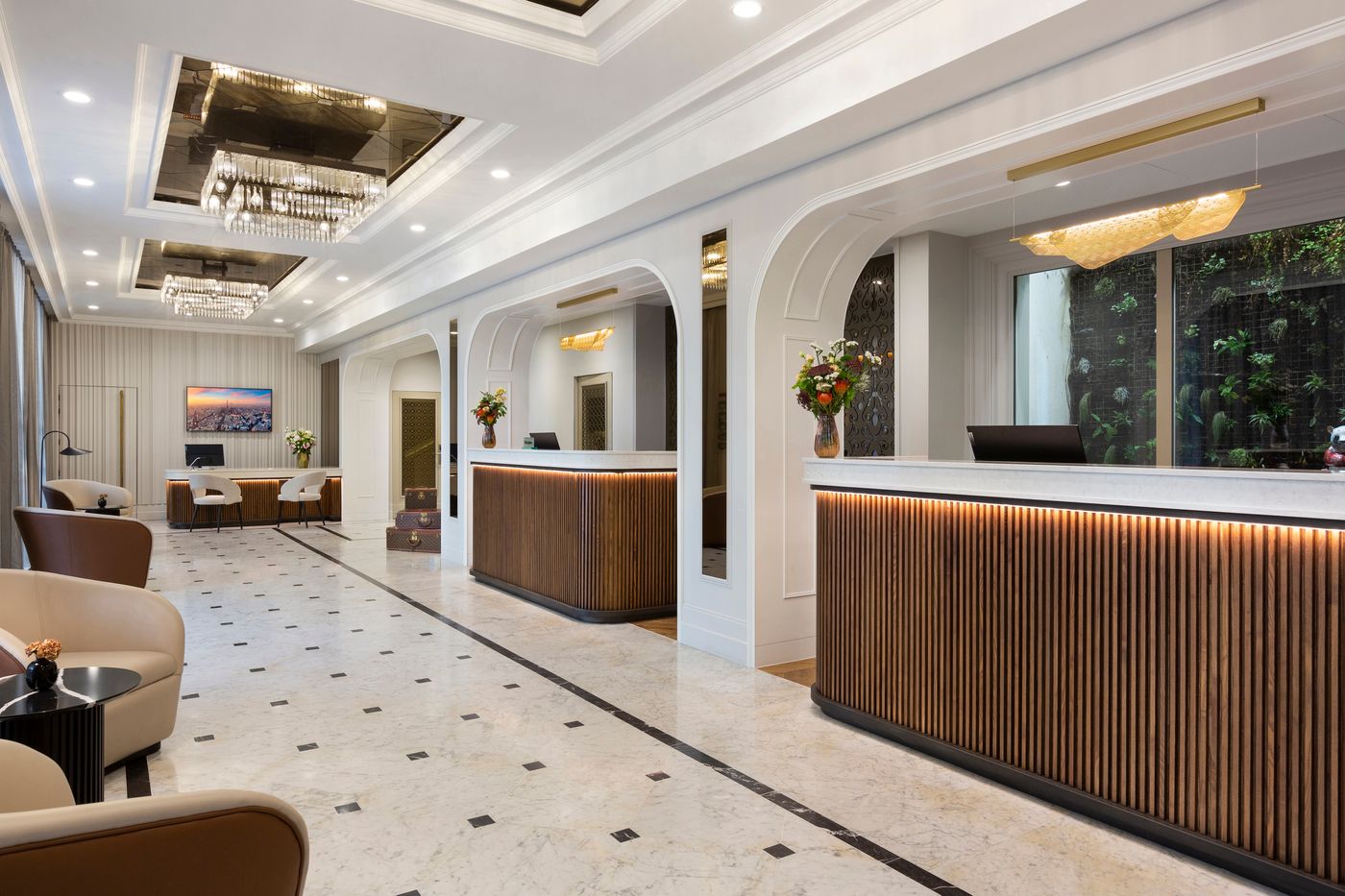 La-Clef-Tour-Eiffel-Paris-by-The-Crest-Collection-Lobby-1