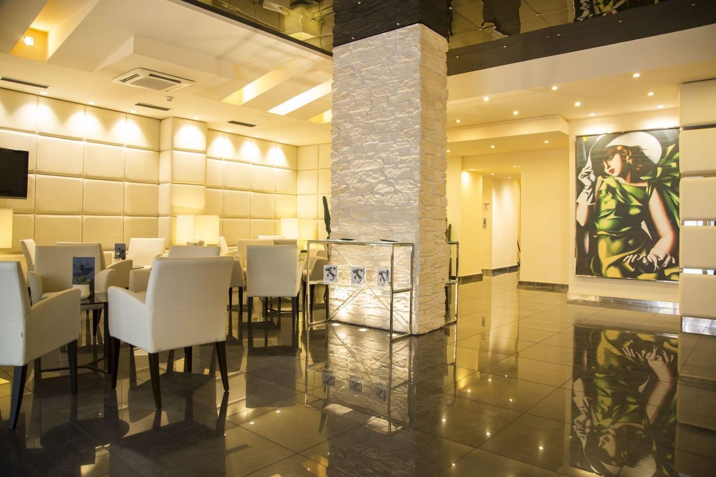 Antico Borgo-Italy-Riva Del Garda TN-Lobby-4