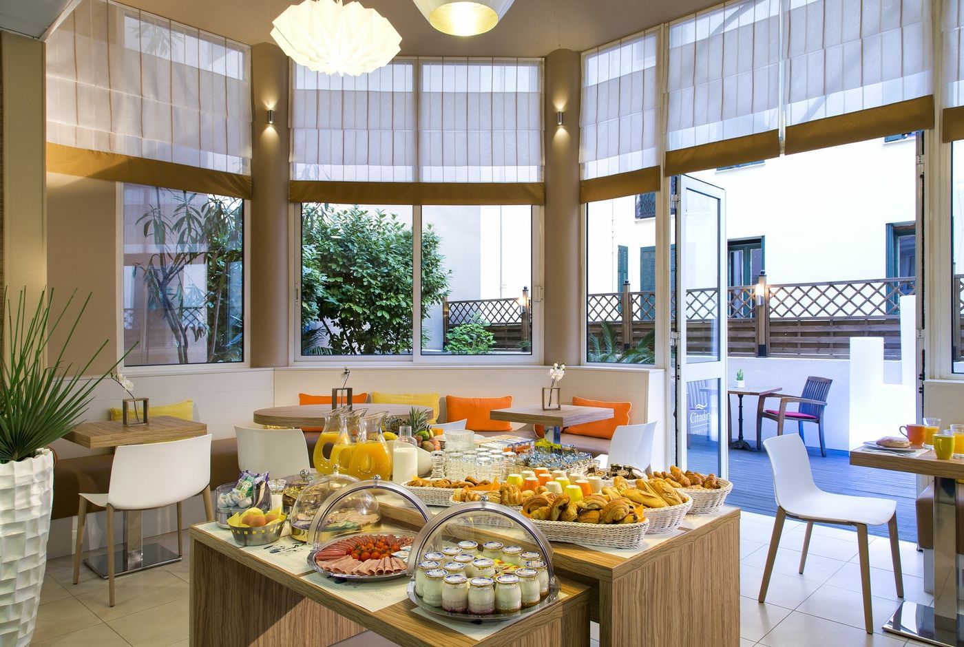 Citadines-Croisette-Cannes-Restaurant-12