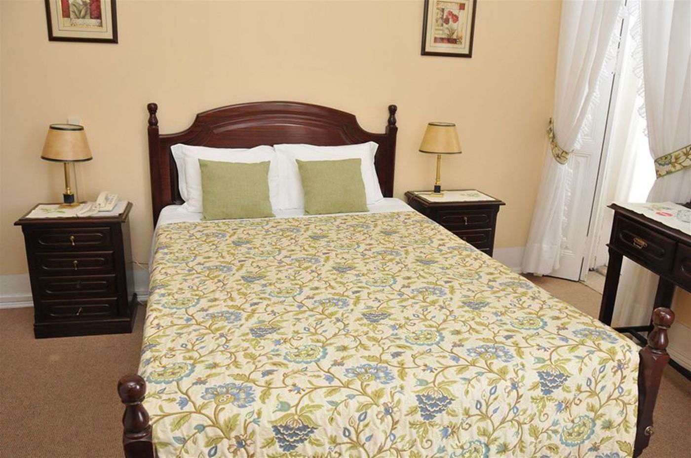 Pensao Londres-Portugal-LISBON -General view-4