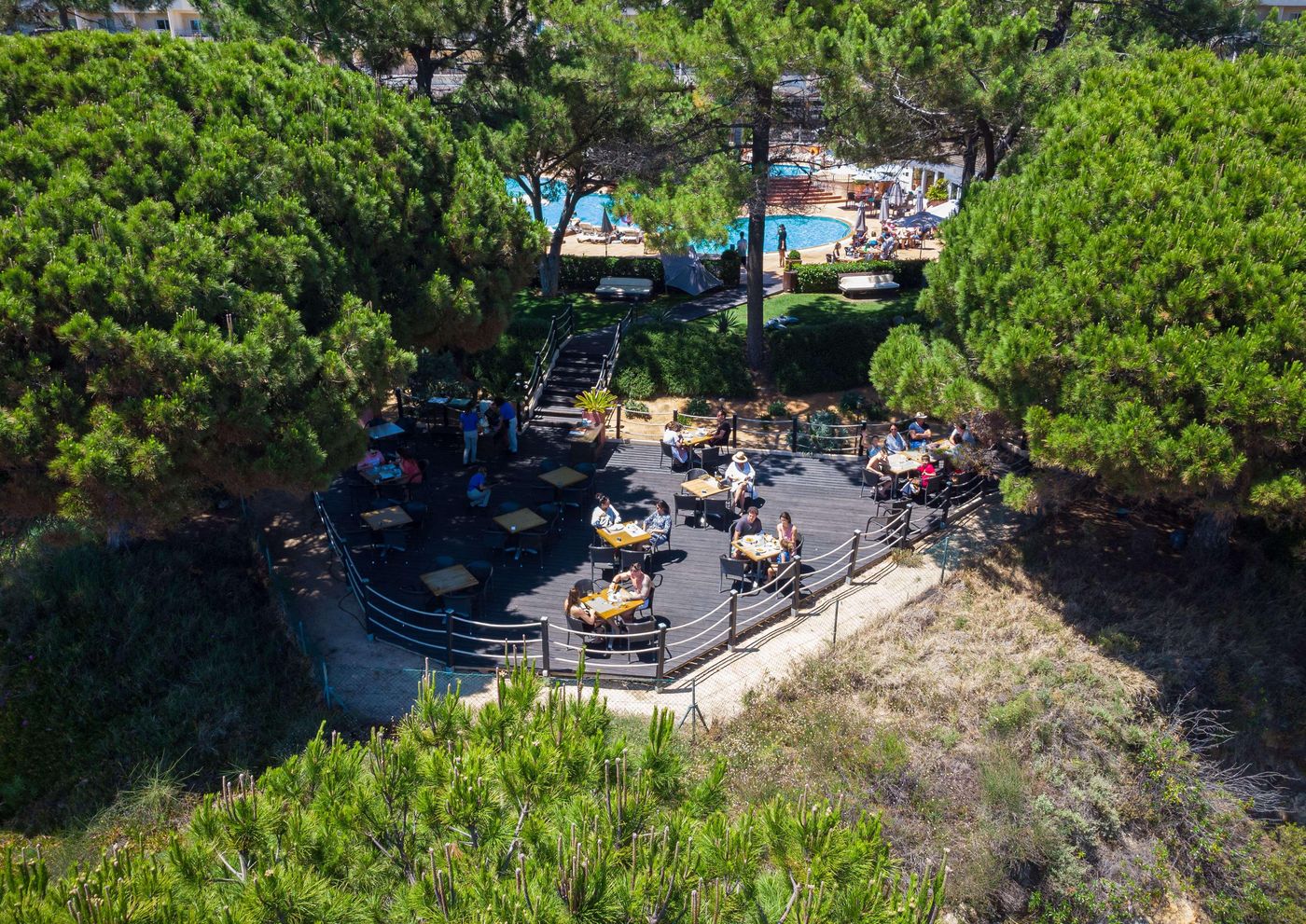 Porto-Bay-Falesia-Sports-and-Entertainment-10