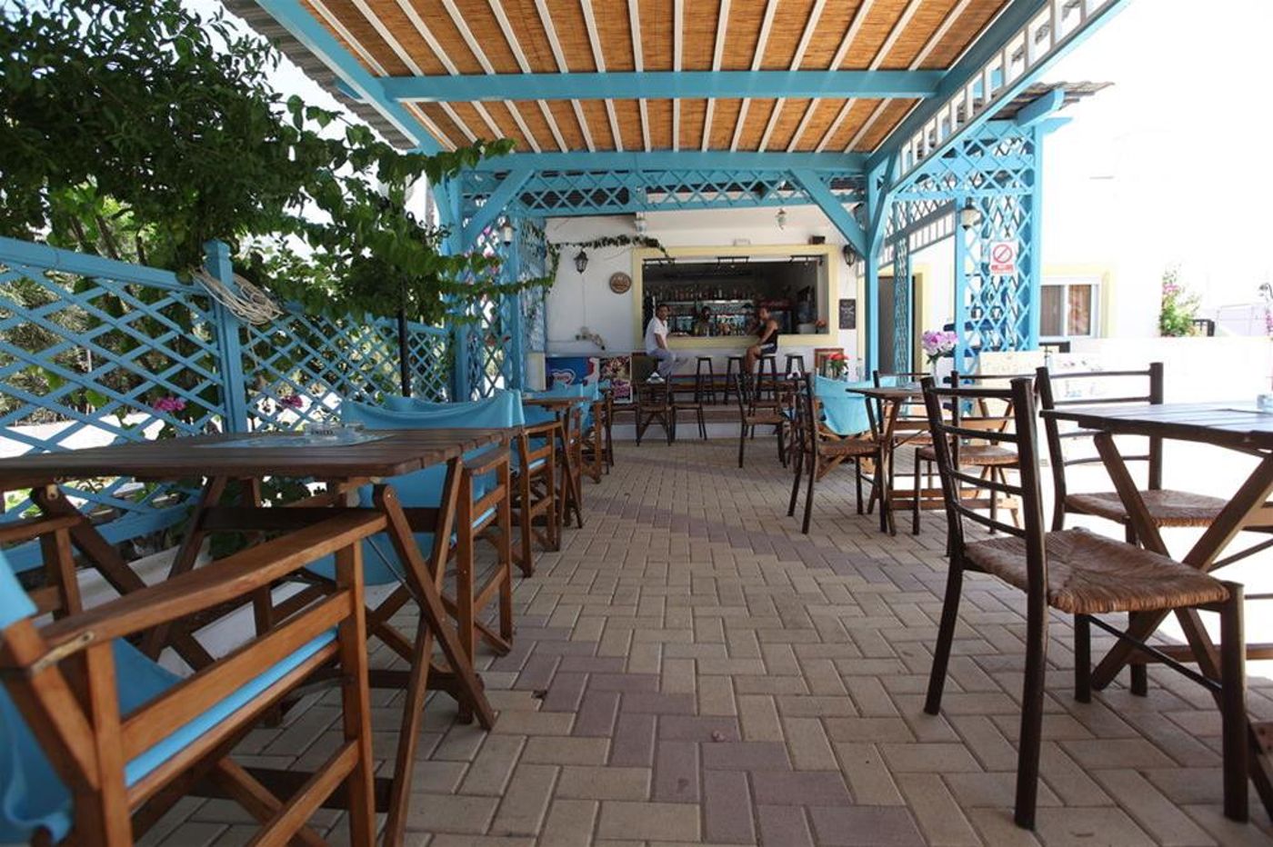 Paul-Marie-Apartment-Bar-12