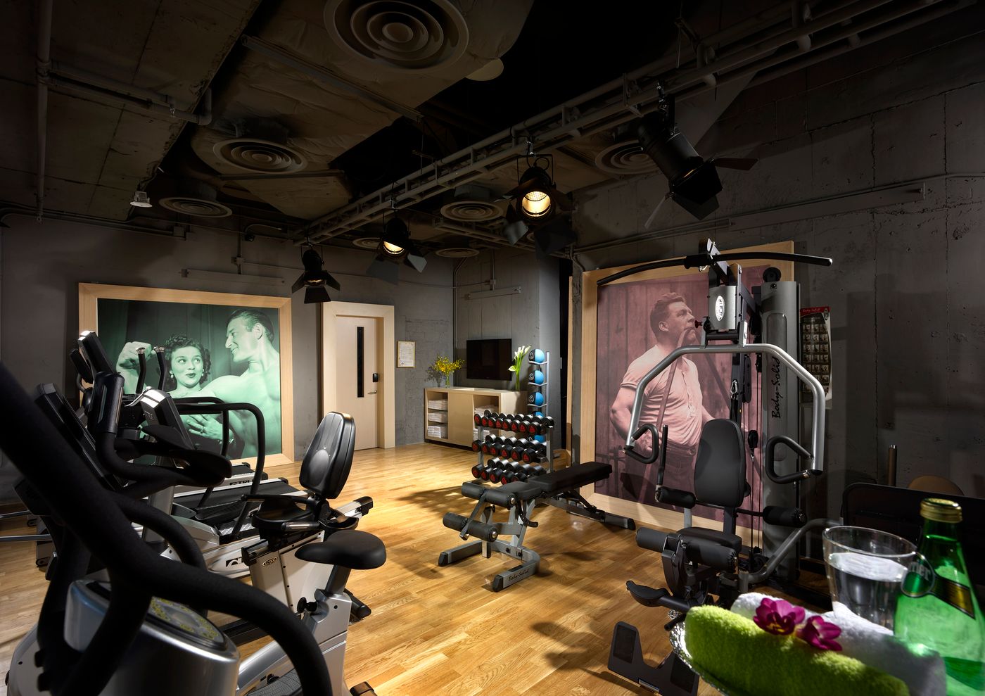 Madera-Hong-Kong-Sports-and-Entertainment-11