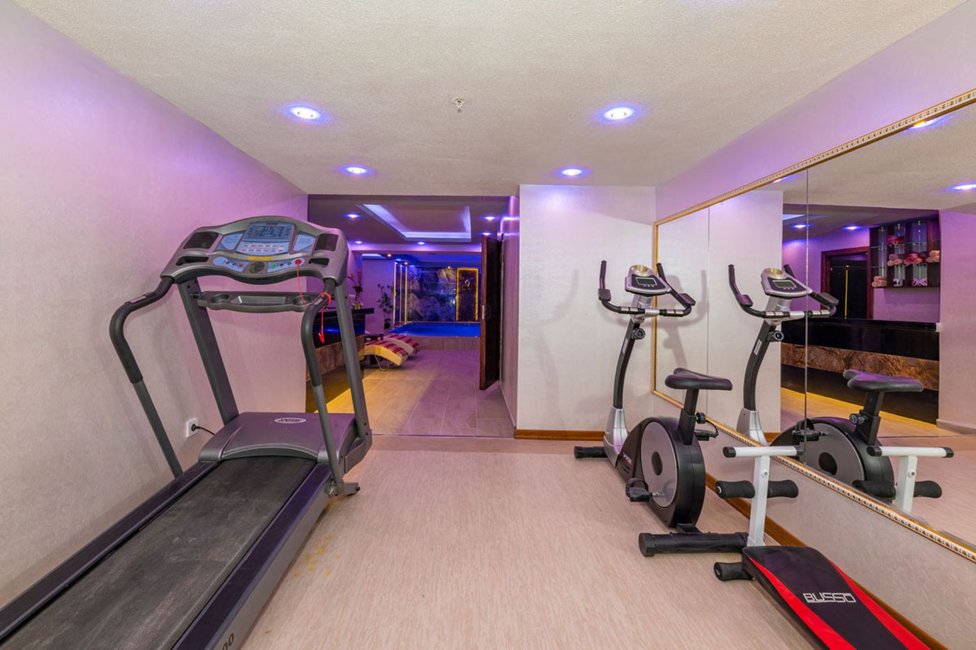 Bekdas-Hotel-Deluxe-Sports-and-Entertainment-49