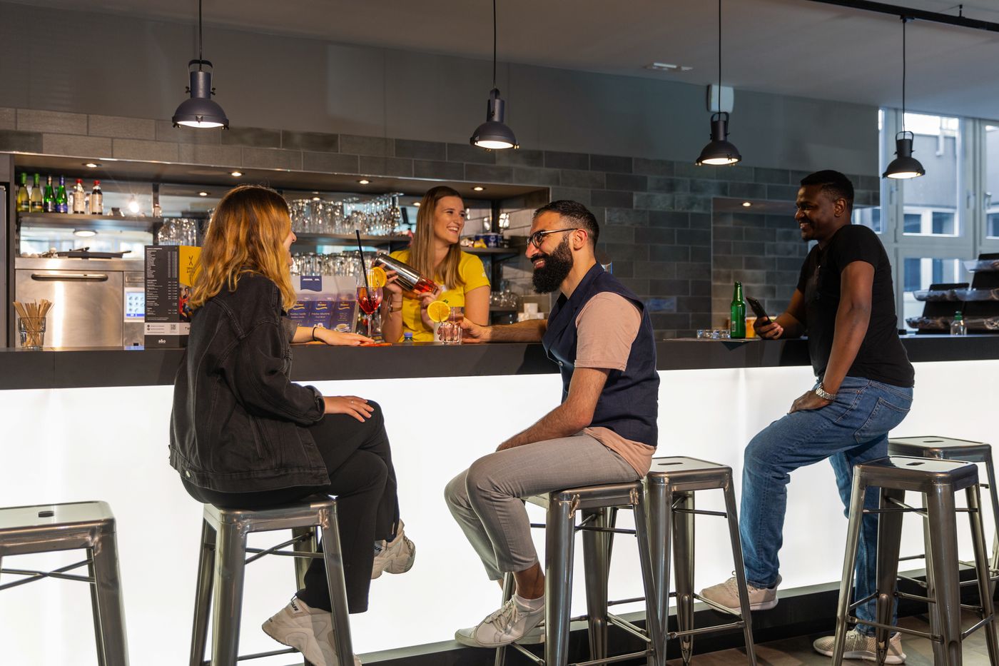 a&o Düsseldorf Hauptbahnhof - Germany - DÜSSELDORF - Lobby - 10