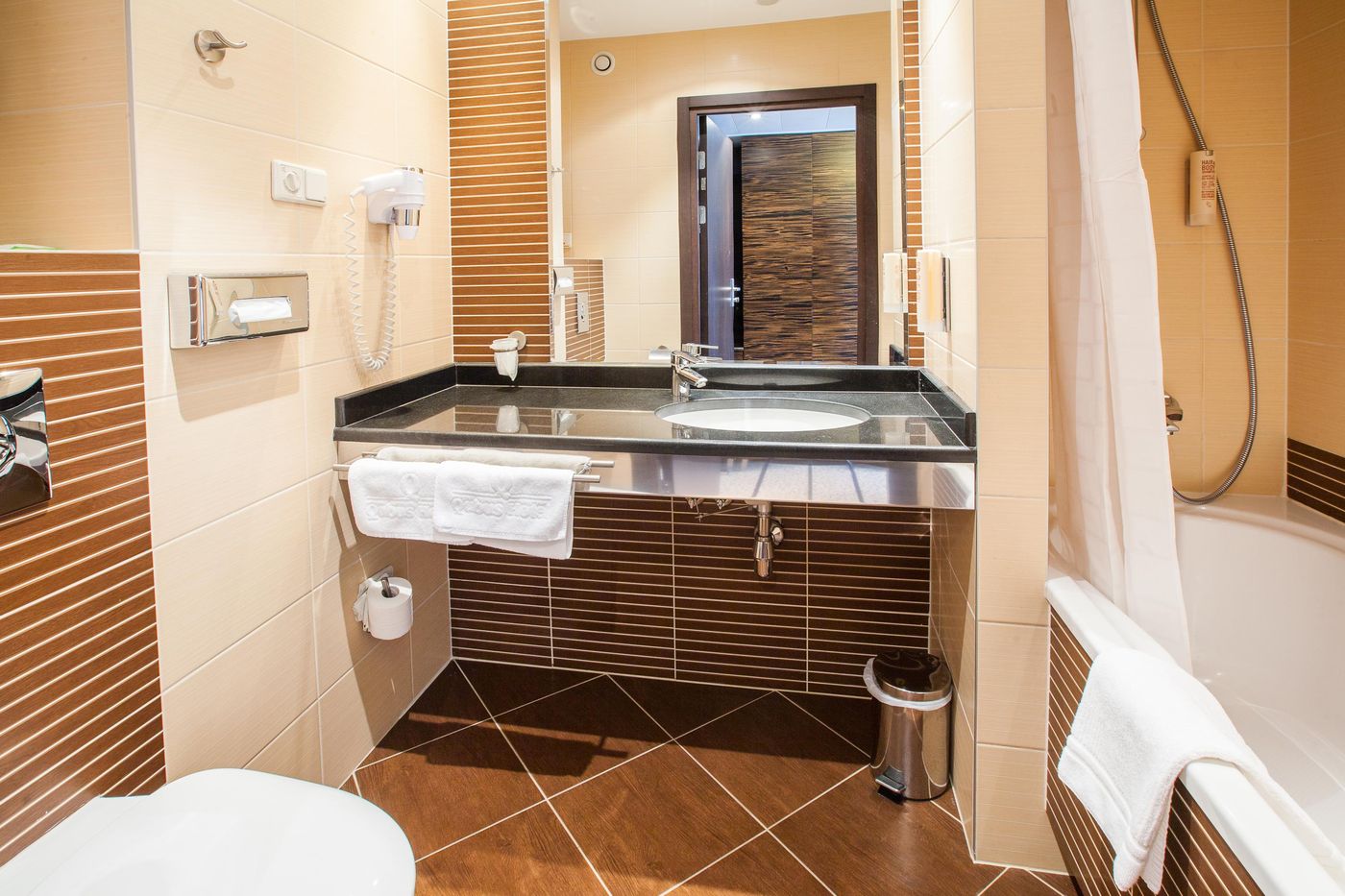 Qubus-Hotel-Krakow-Room-30