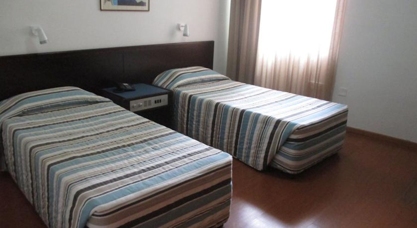 Atrium Zenon Apartments