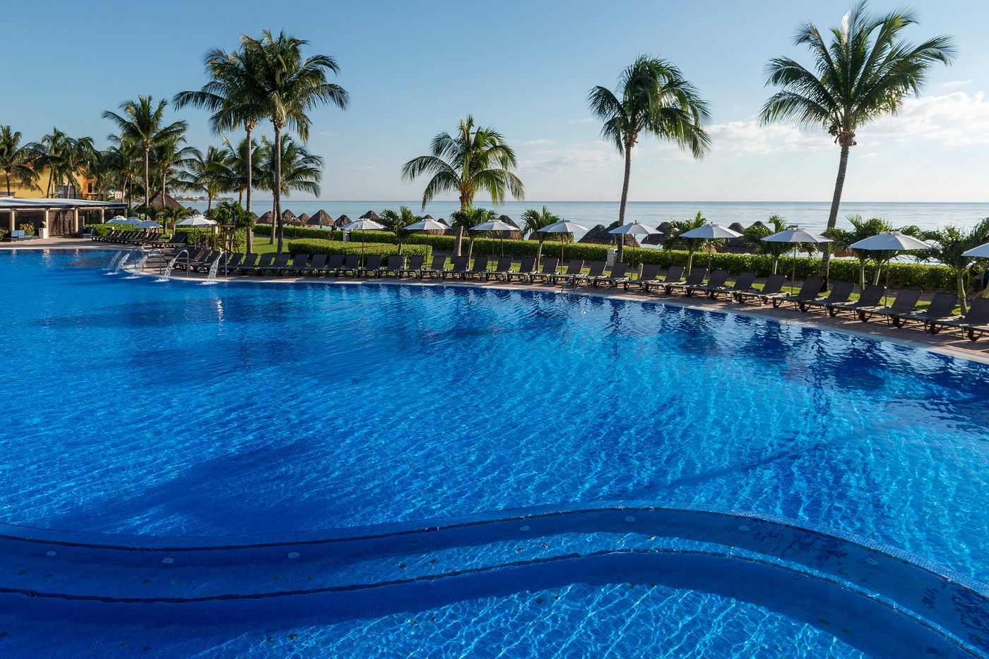 H10-Ocean-Coral---Turquesa-Pool-8