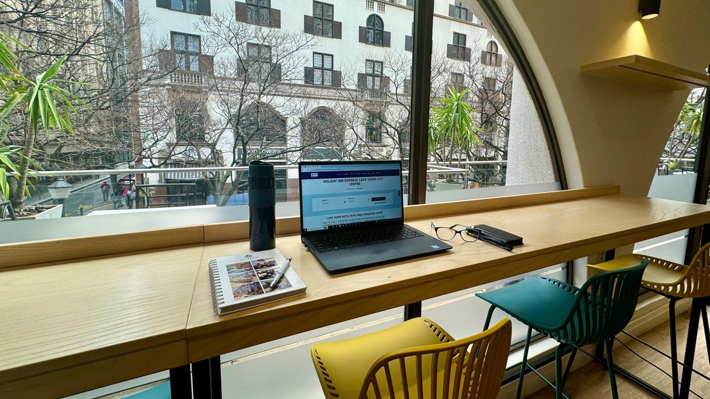 Holiday-Inn-Express-Cape-Town-City-Centre-General-view-6