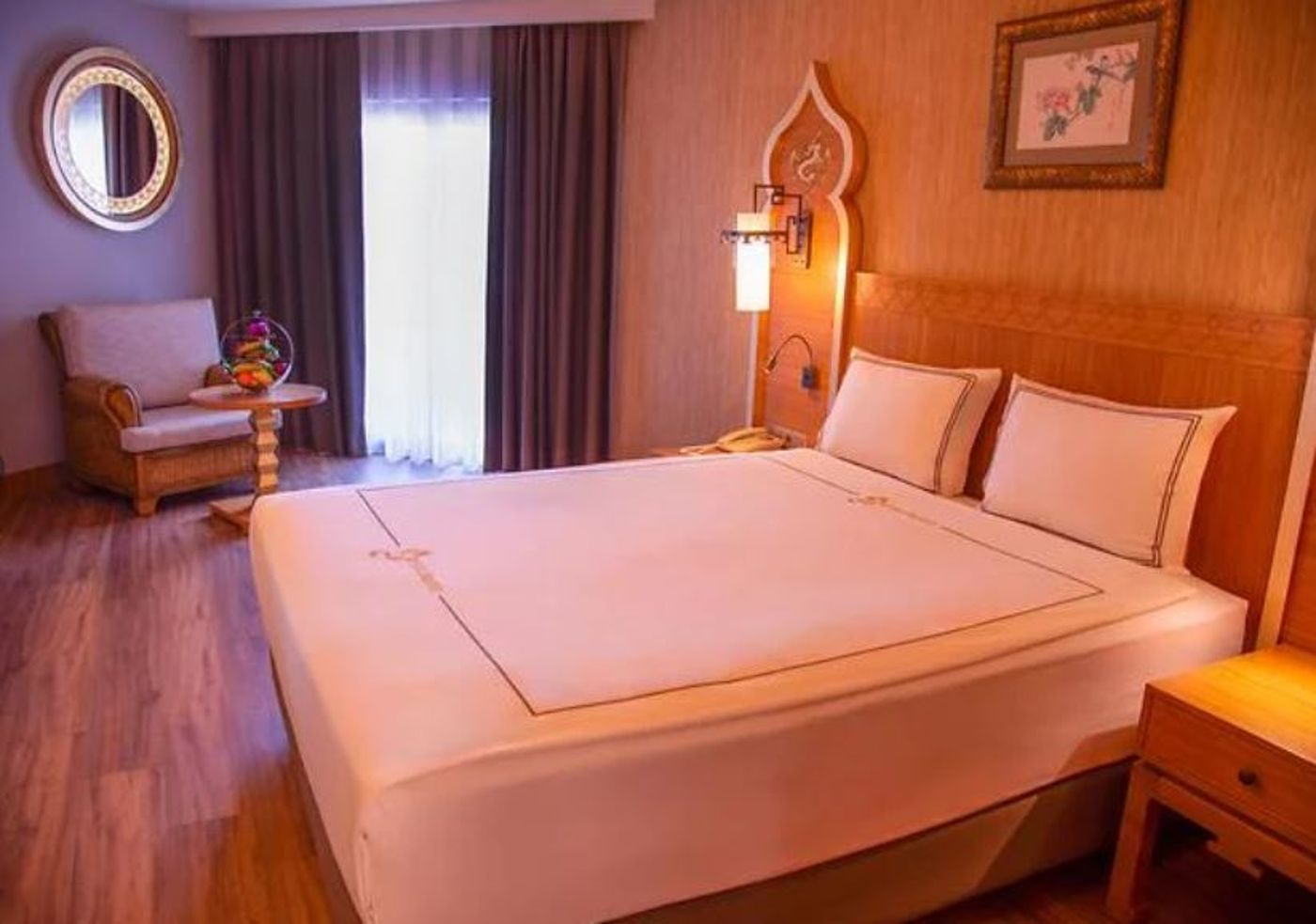 Royal-Dragon-Hotel-Room-41