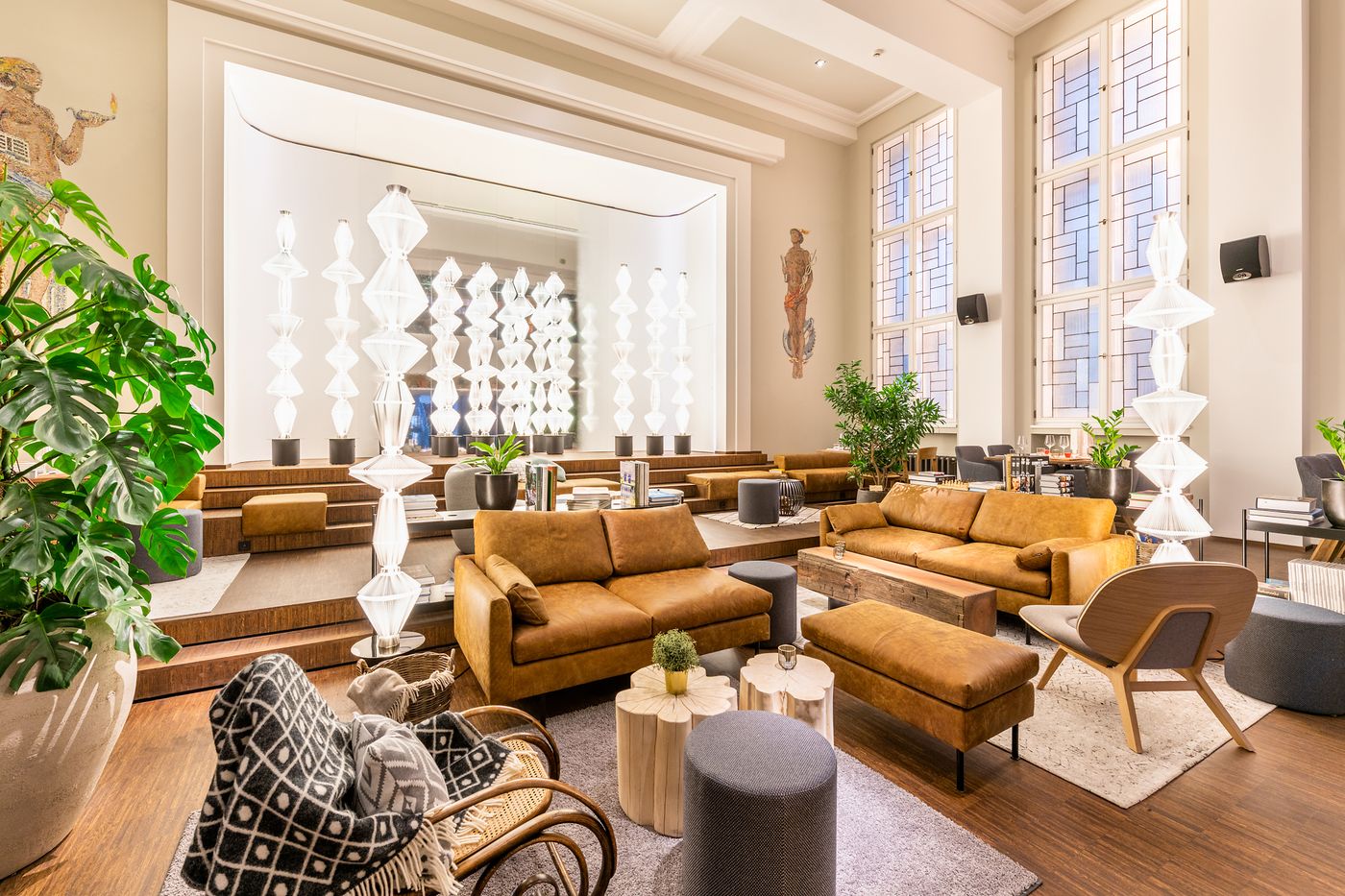 Mosaic-House-Design-Hotel-Bar-2