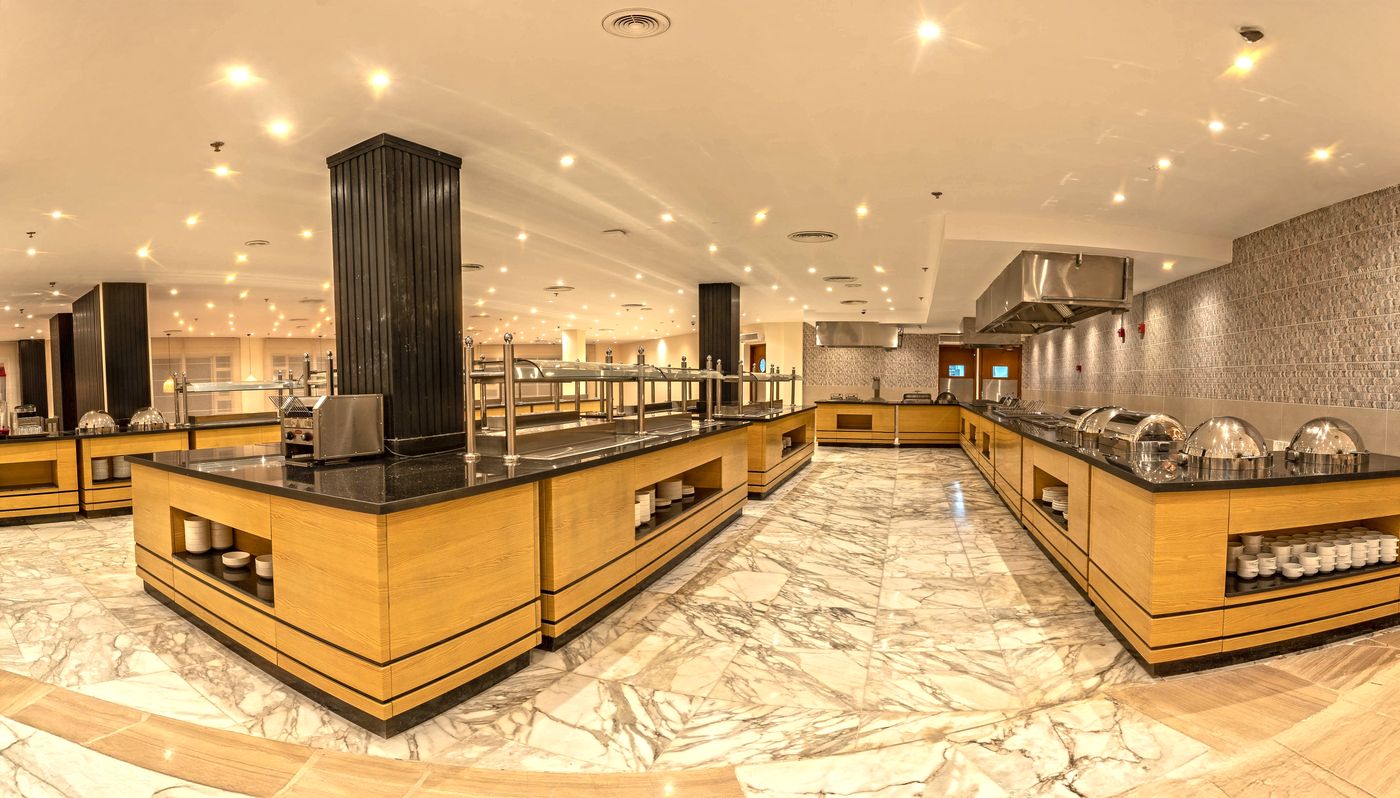 Invidia Coral Beach Tiran 28.10