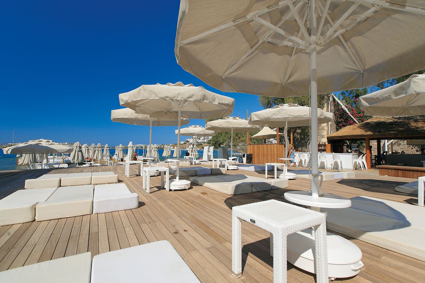 Camelot Boutique & Beach