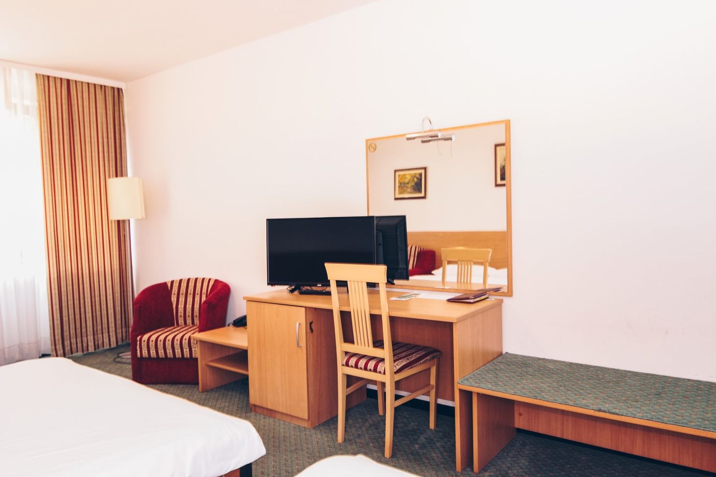 Grand Sarajevo-Bosnia & Herzegovina-SARAJEVO-Room-8