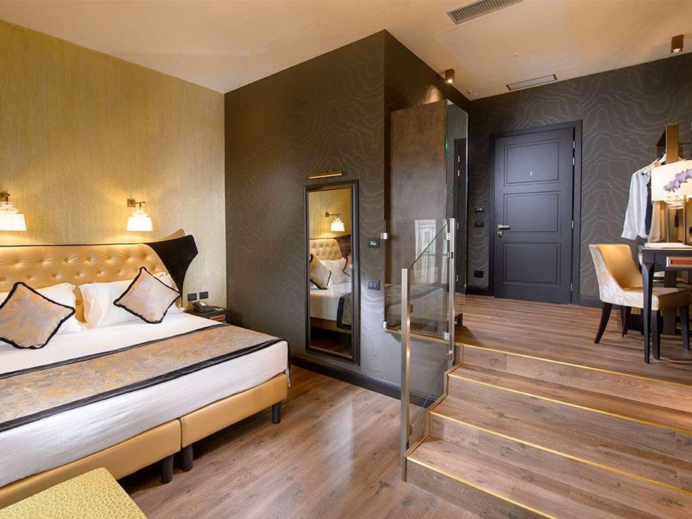 Palazzo-Veneziano-Room-34