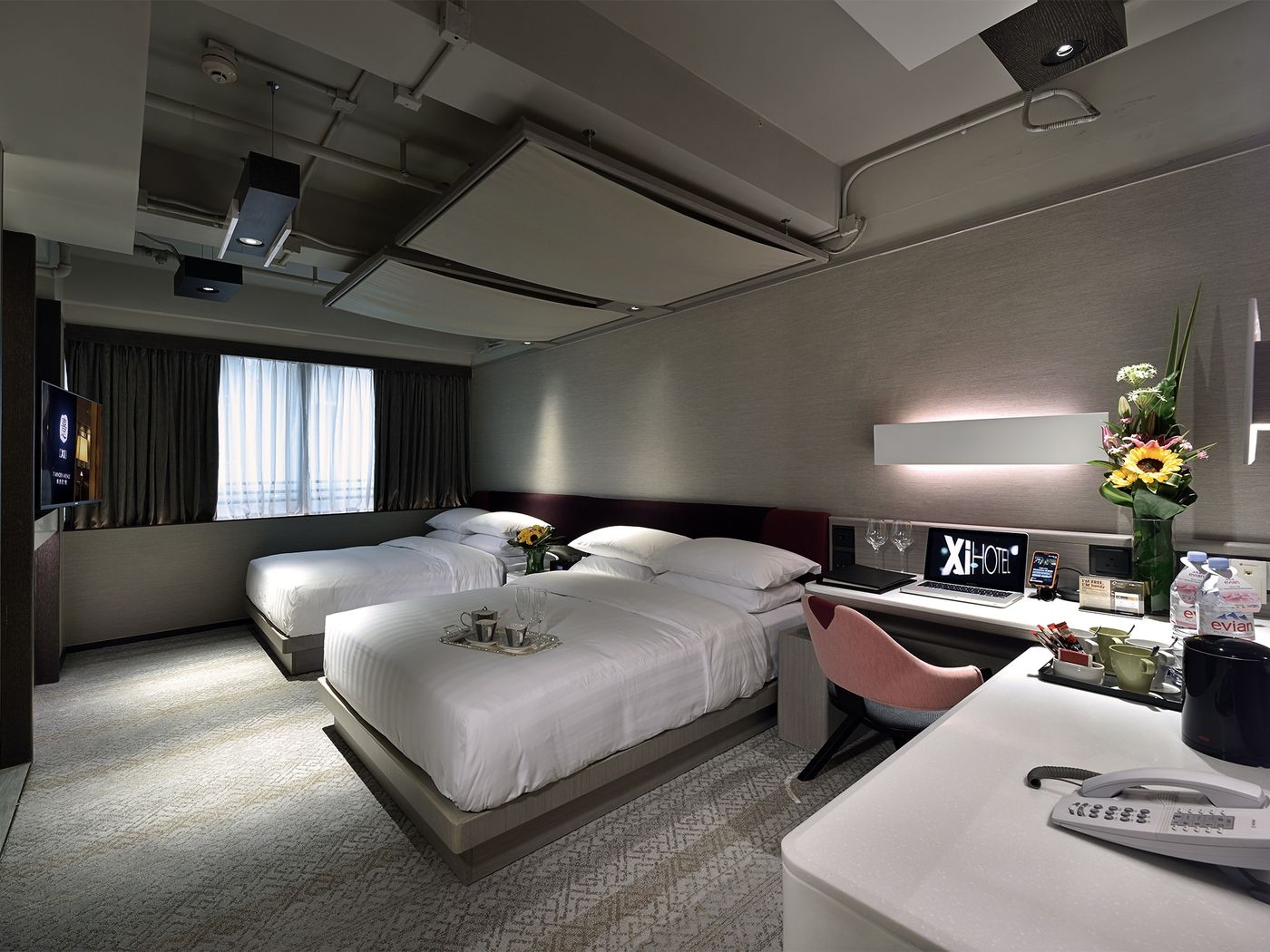 Xi-Hotel-Room-20