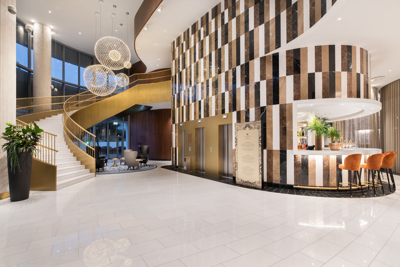 Eurostars-Universal-Lisboa-Lobby-14