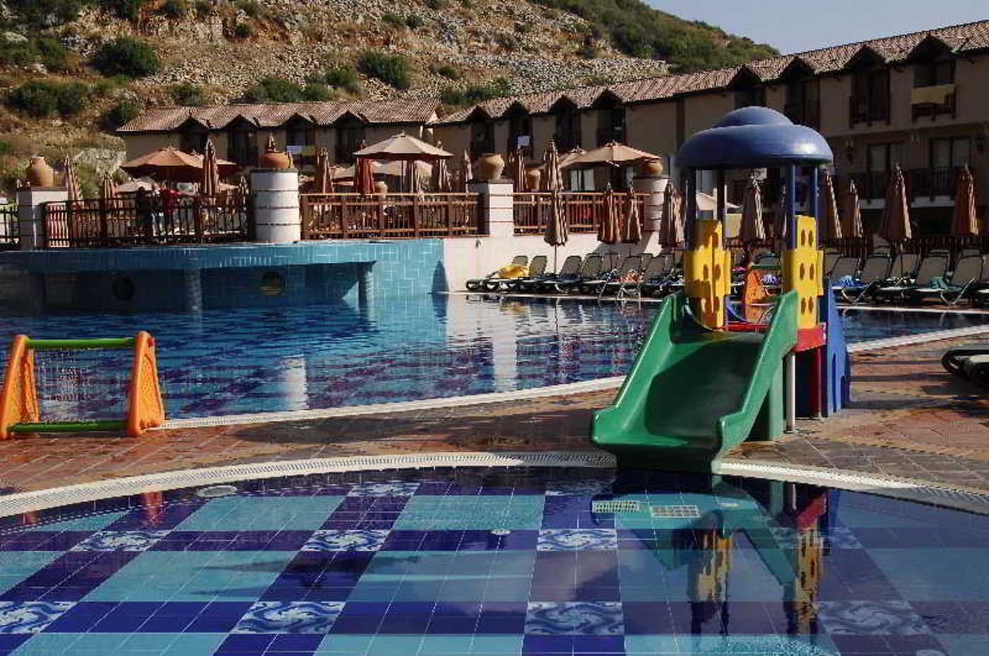 Misal-Hotel-Spa---Resort-Ex-NoxInn-Club-Hotel-Pool-5