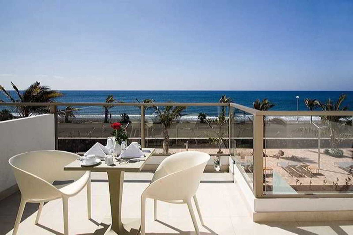 R2-Bahi-a-Design-Hotel---Spa-Wellness---Adult-Only-Terrace-60