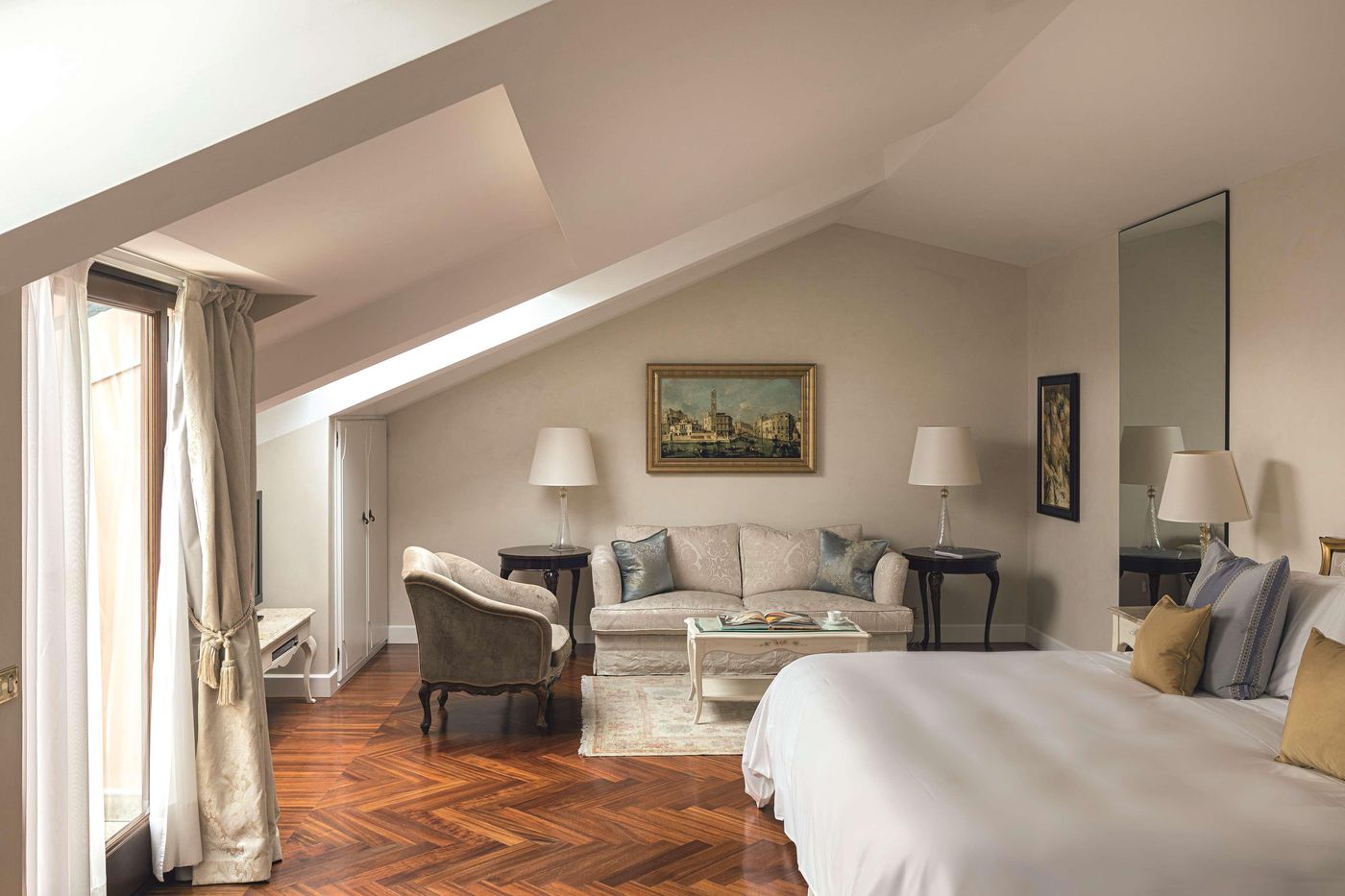 Hotel-Cipriani--A-Belmond-Hotel--Venice-Room-44