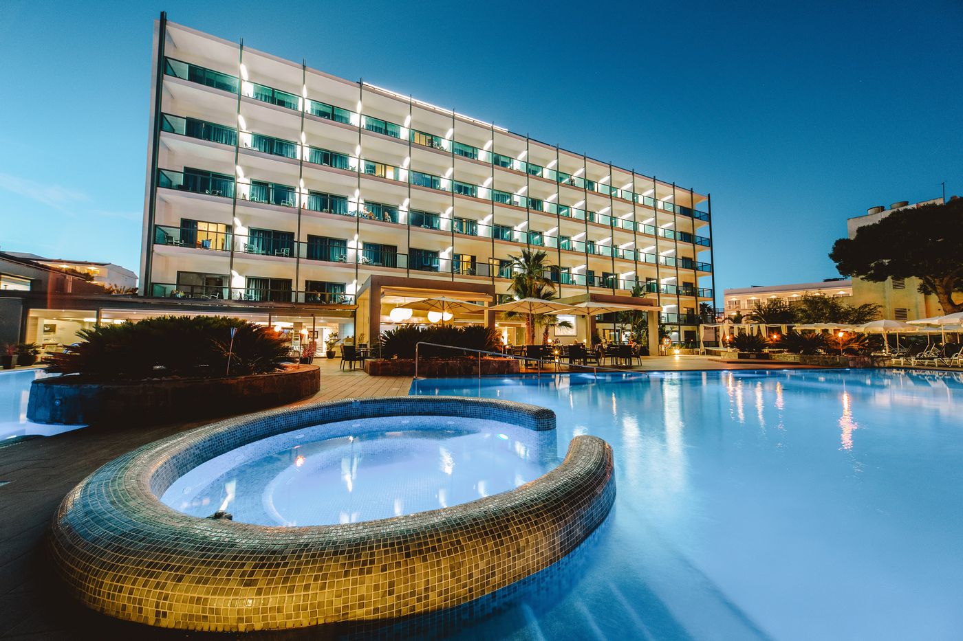 Marins Suites - Adults Only