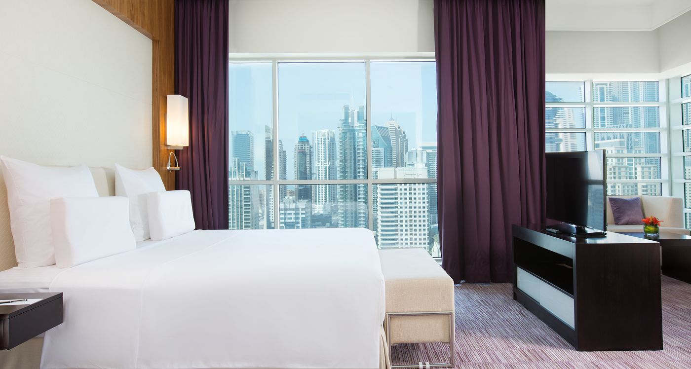 Pullman-Dubai-Jumeirah-Lakes-Towers-Room-12