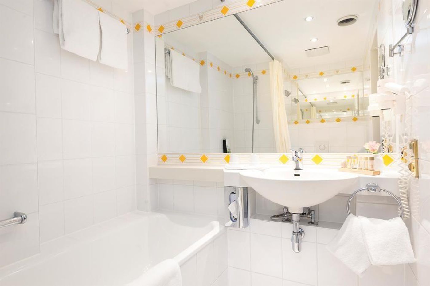 Derag-Livinghotel-Henriette-General-view-41