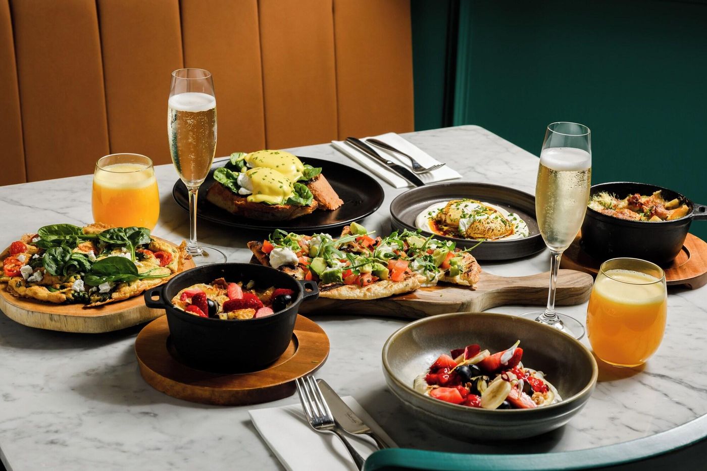 Xvi-Suites-Restaurant-30