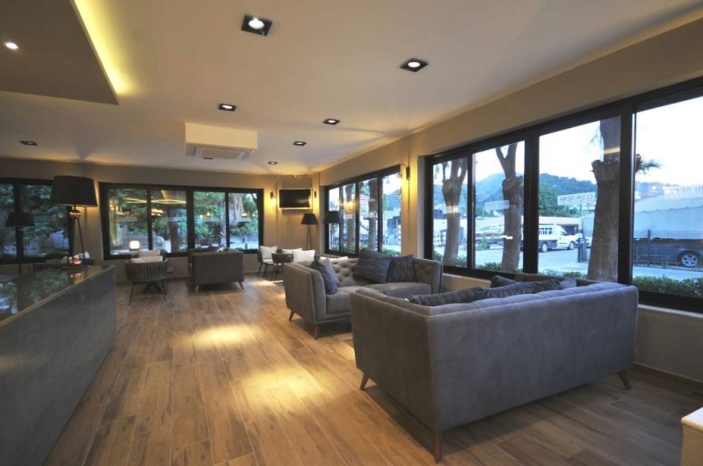 Club Sema Apartments