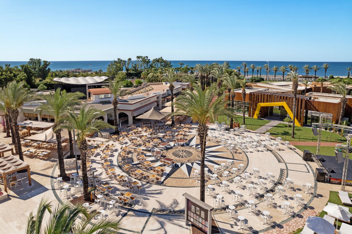 Titanic-Deluxe-Lara-General-view-15