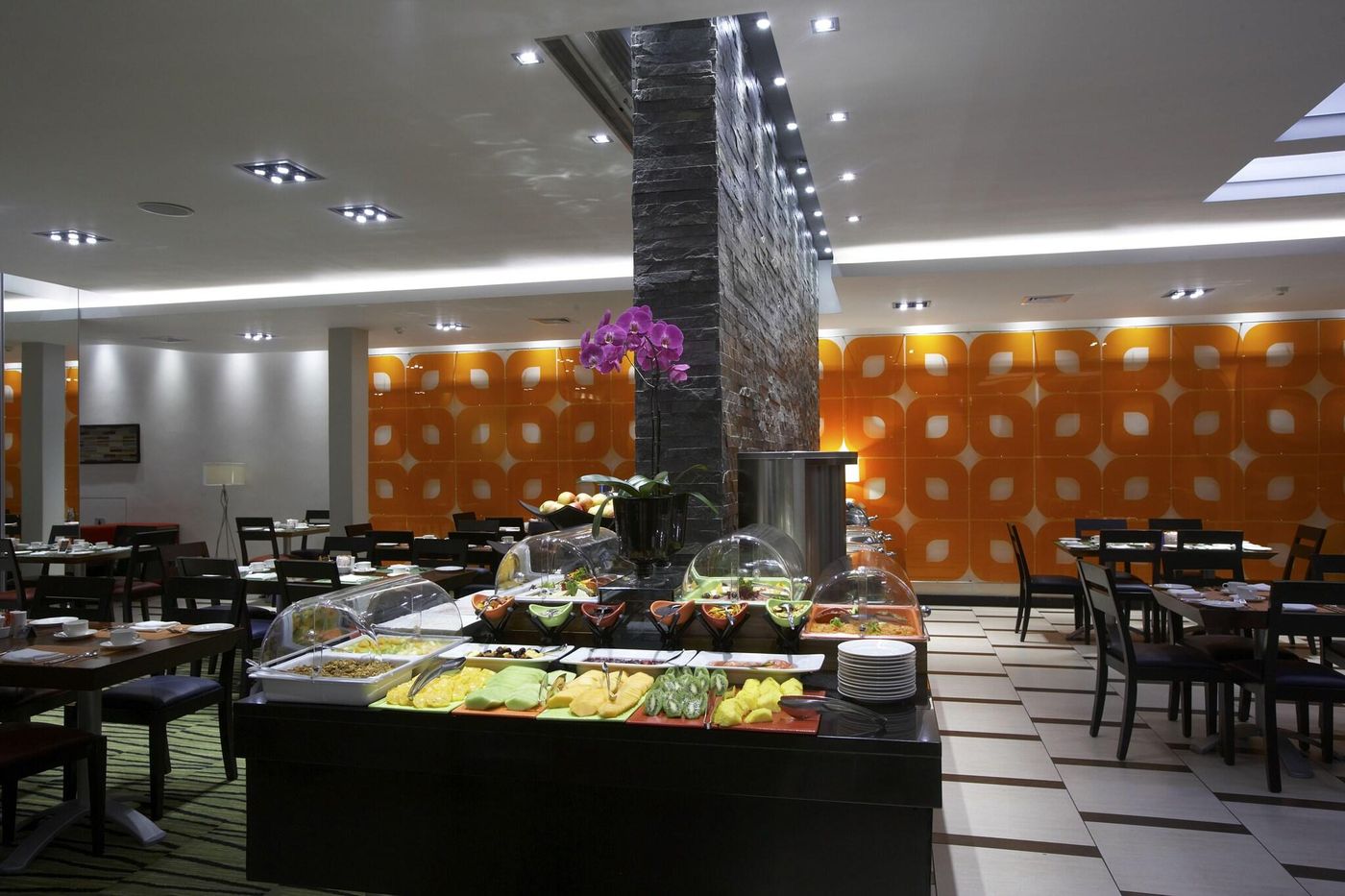 Southern-Sun-Newlands-Restaurant-19