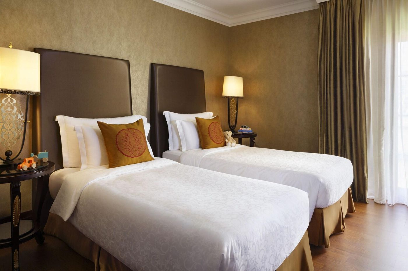 Jumeirah-Zabeel-Saray-Room-37