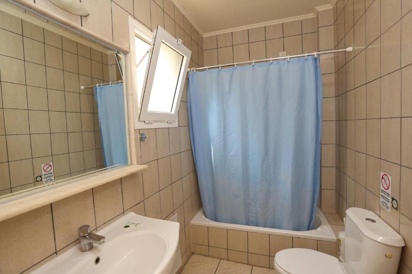 Eri-Beach---Village-Room-46