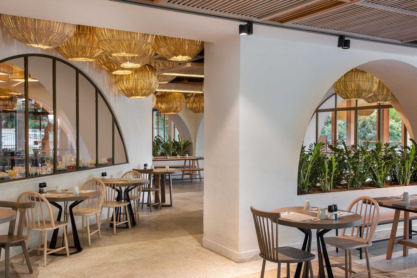 Club-Marvy-By-Paloma-Restaurant-18