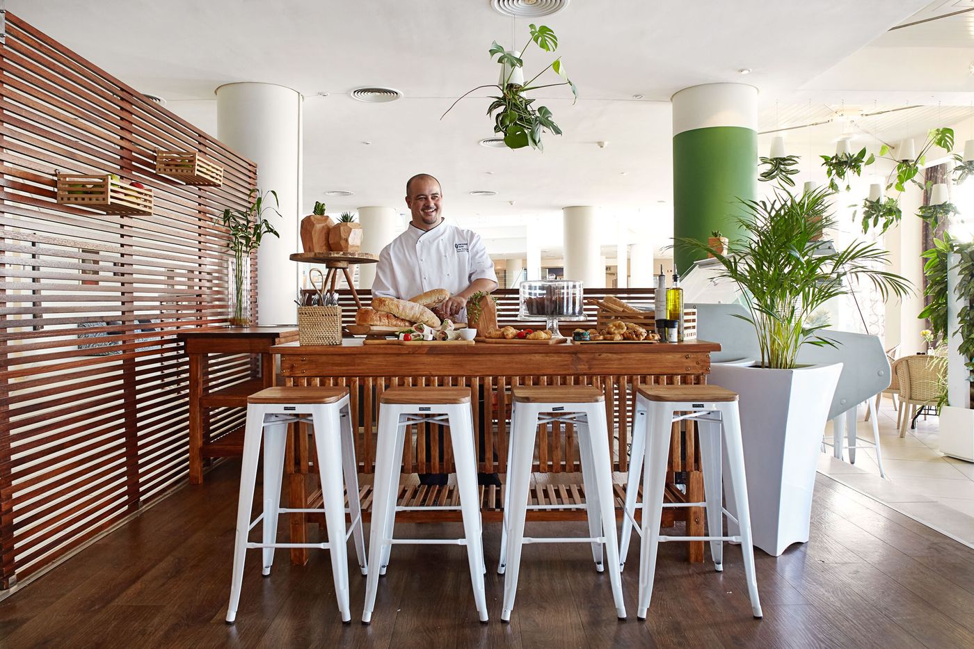 President-Hotel-Terrace-4