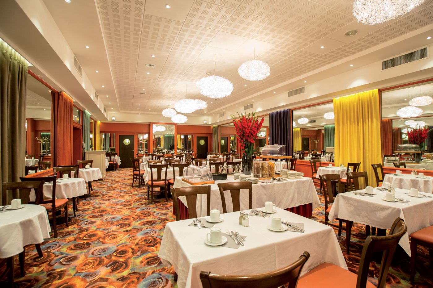 Hotel-Provinces-Opera-Vacances-Bleues-Restaurant-23