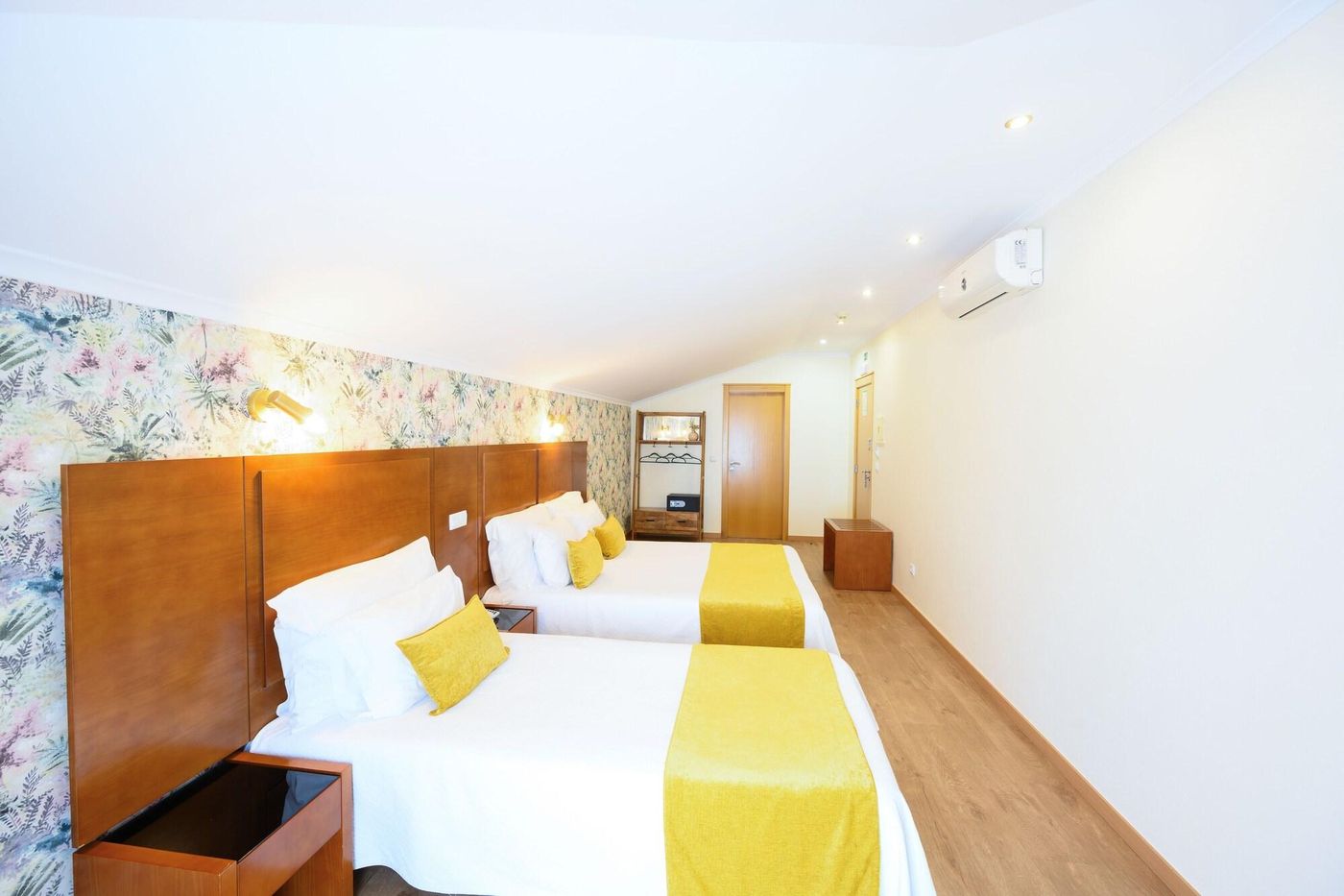 Hospedaria-Recome-ar-Room-23